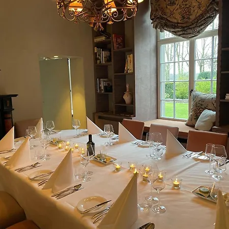 Stately 16-person Manor Farm In South Limburg , Cleaning Included Schimmert